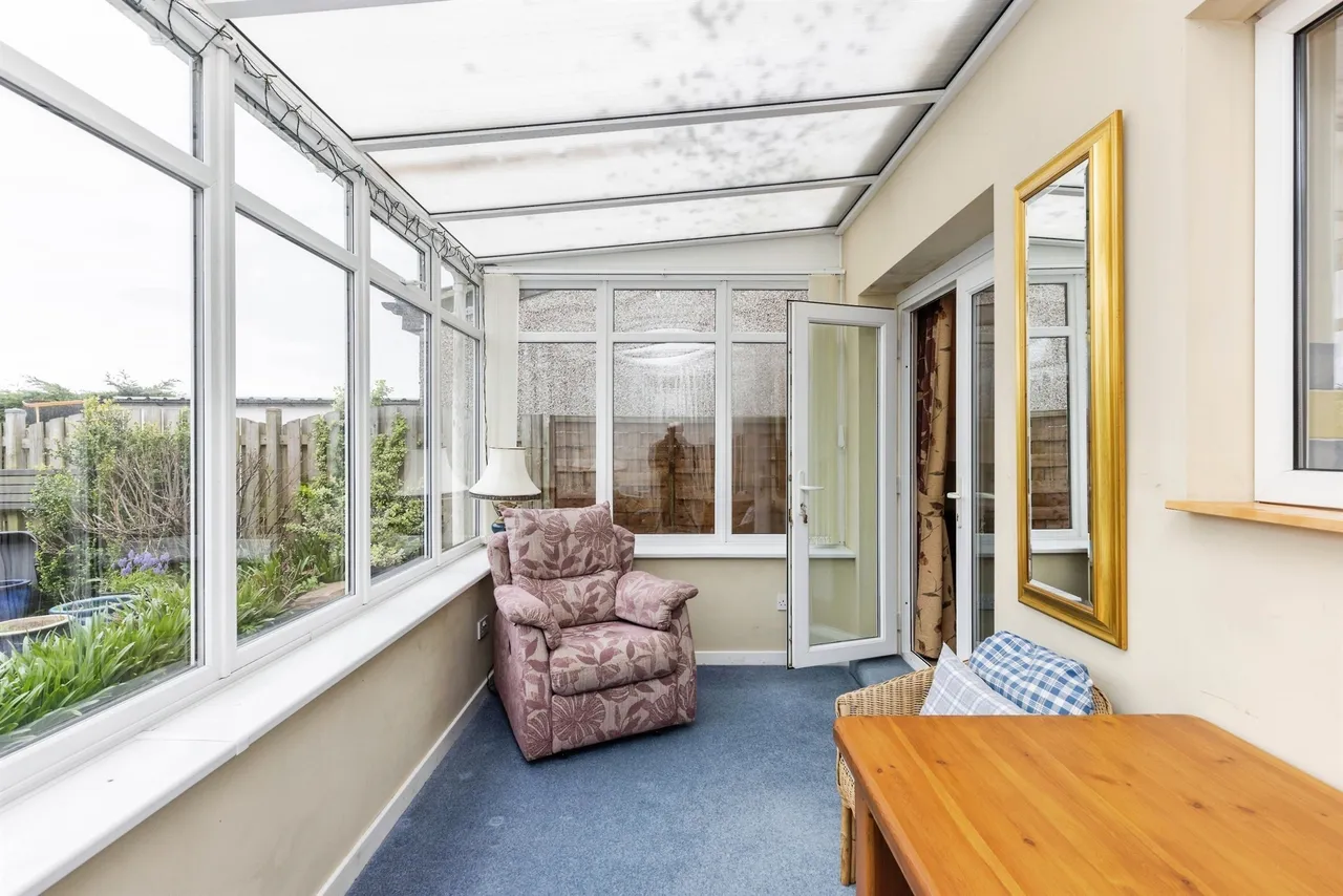Heaton Drive, Eldwick, BINGLEY, photo 12