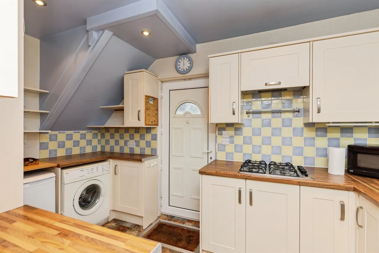 Heaton Drive, Eldwick, BINGLEY, photo 6