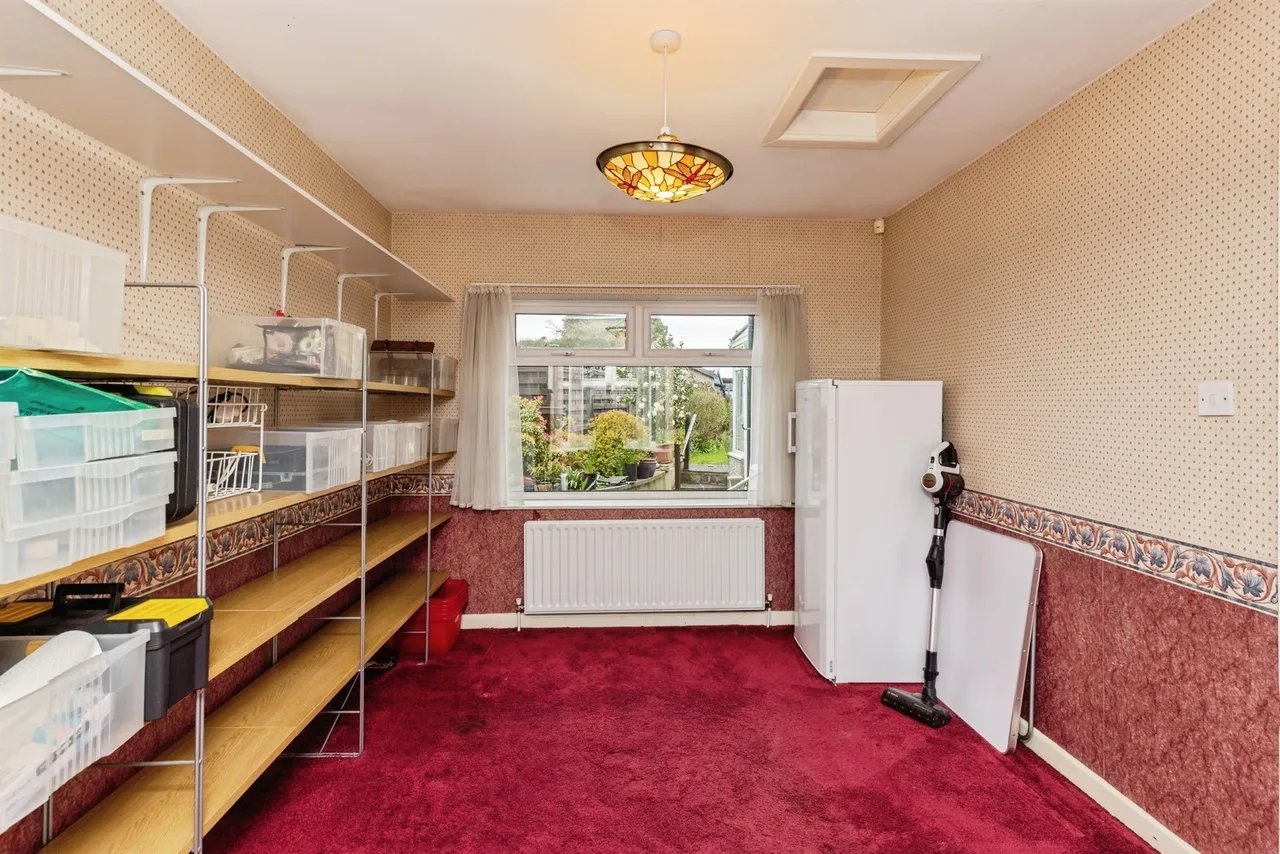 Heaton Drive, Eldwick, BINGLEY, photo 9