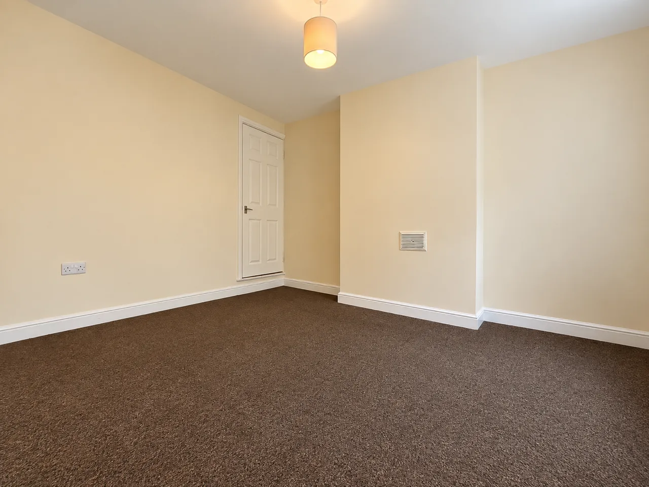 Gladstone Street, Mansfield, NG18, photo 6