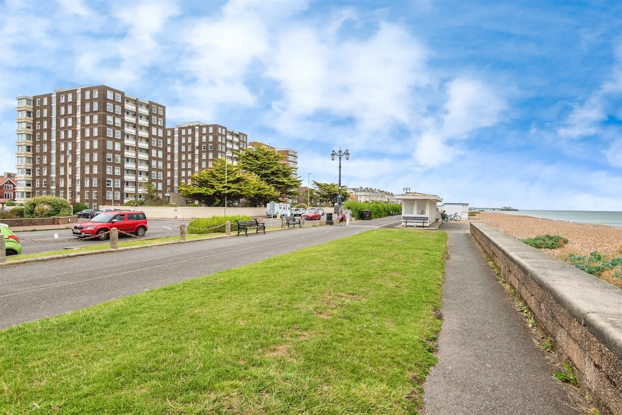 West Parade, Worthing, BN11, photo 24