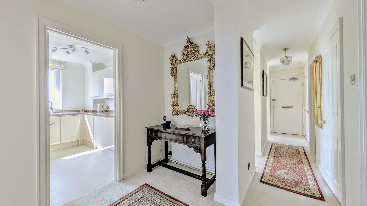 West Parade, Worthing, BN11, photo 4