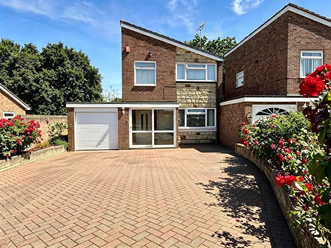 3 bed house for sale — Thorne Road, Swindon, Wiltshire, SN3 6DT