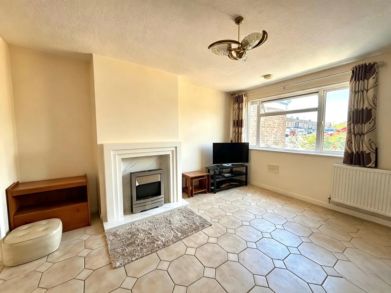 Thorne Road, Swindon, Wiltshire, SN3 6DT, photo 4