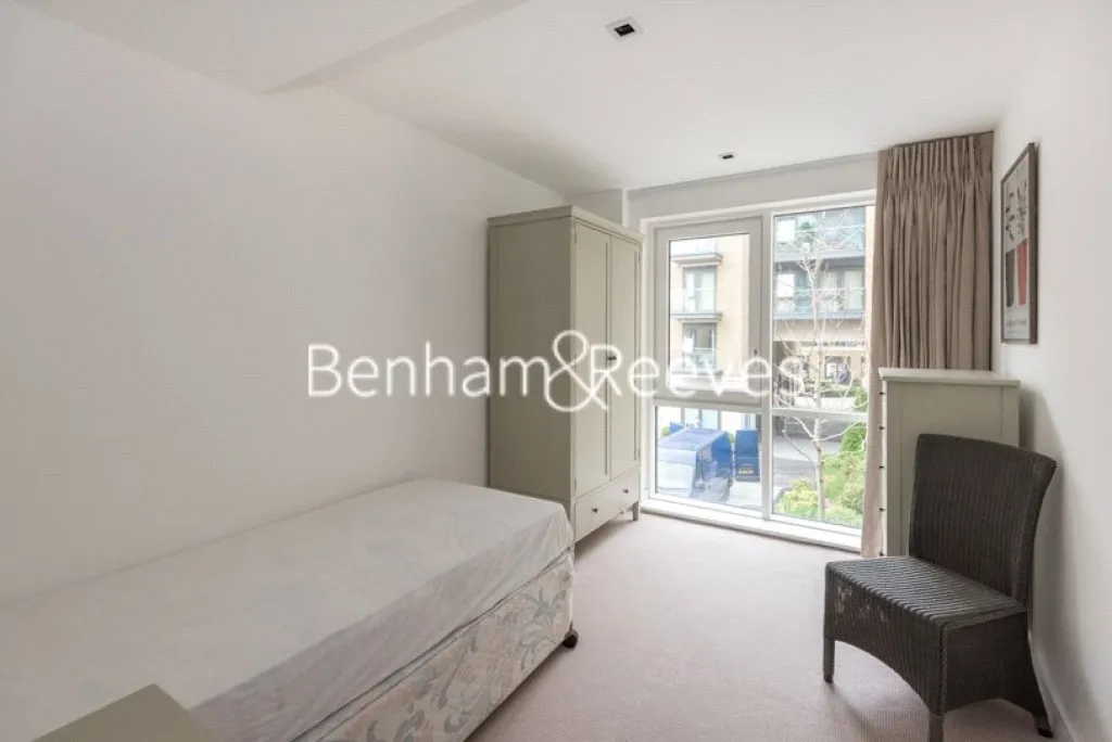 Kew Bridge Road, Brentford, TW8, photo 7
