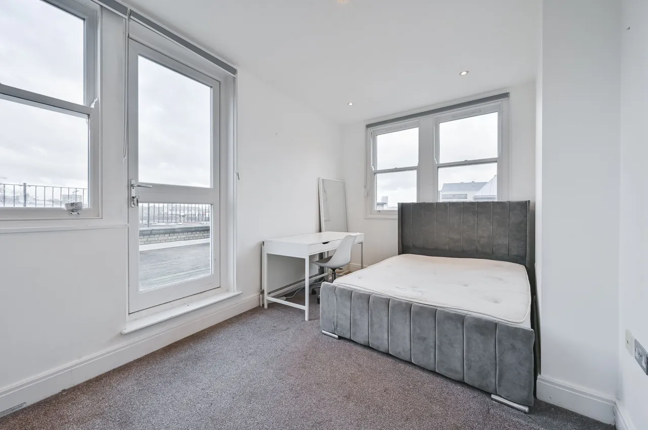 Flat 8, 32 High Holborn, London, photo 7