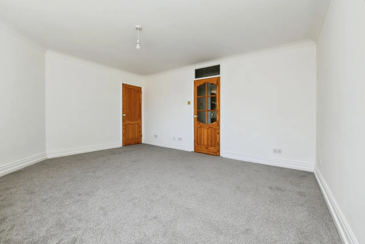 Bishops Close, Basildon, Essex, SS13, photo 6