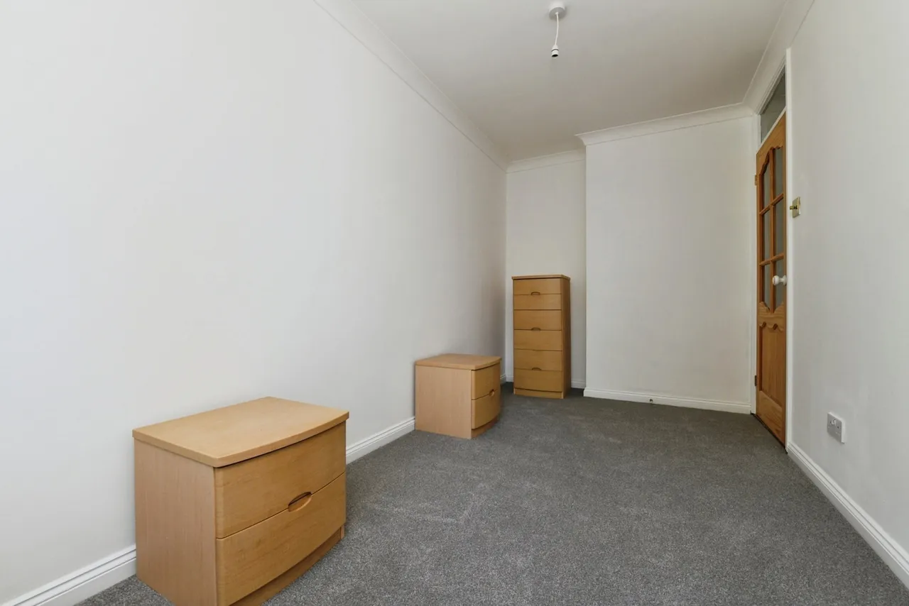 Bishops Close, Basildon, Essex, SS13, photo 11