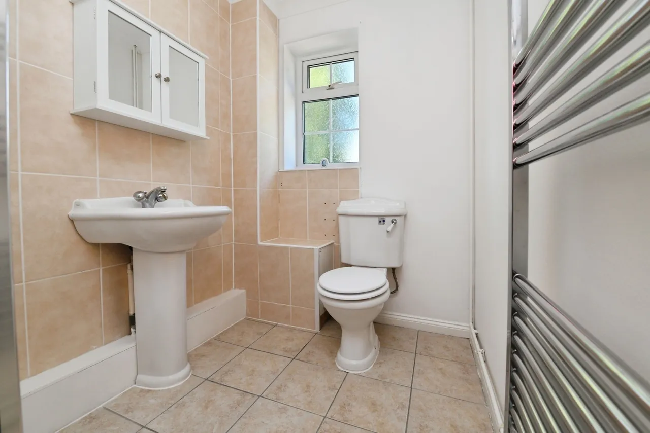 Bishops Close, Basildon, Essex, SS13, photo 4