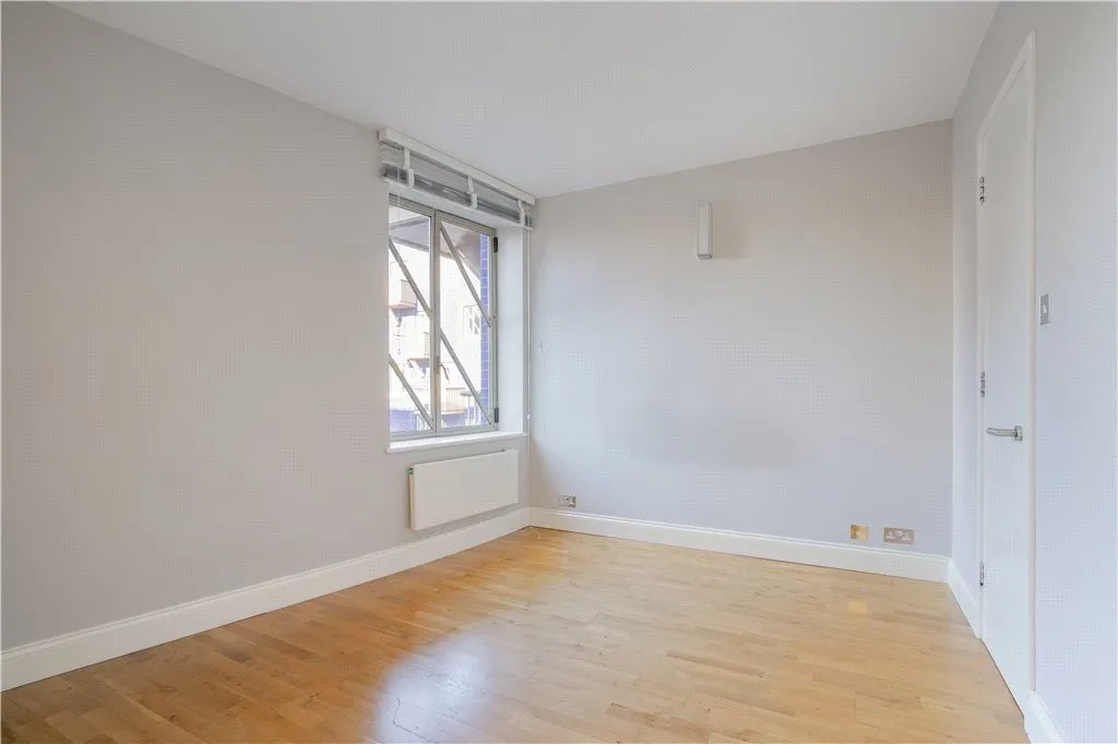 Queen Elizabeth Street, London, SE1, photo 21