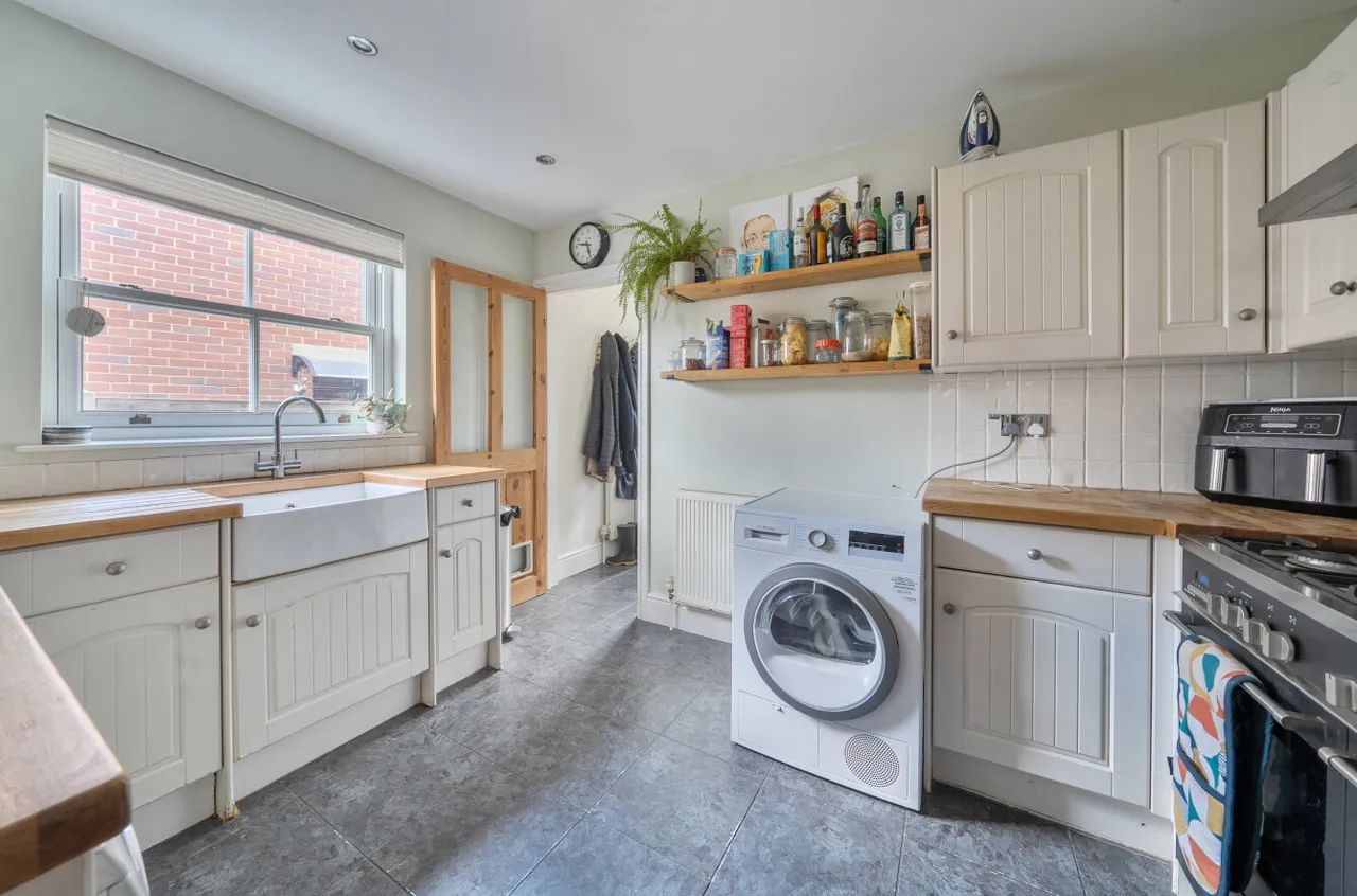 Victoria Cottages, Ash Vale, Surrey, GU12 5BJ, photo 15