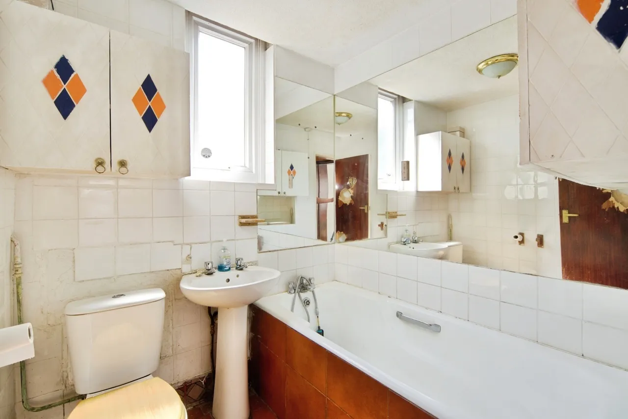 Latymer Way, LONDON, London, N9, photo 10