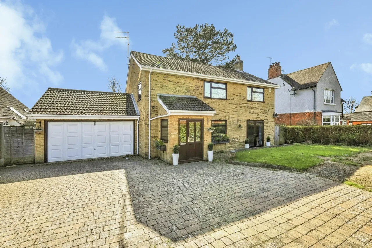 Main Road, Hackleton, Northampton, NN7, photo 39