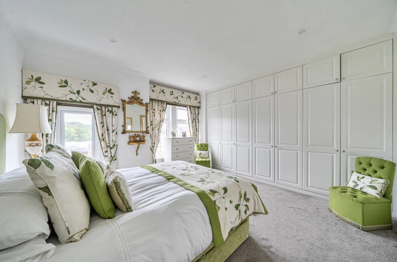 Portsmouth Road, Woolston, SO19, photo 8