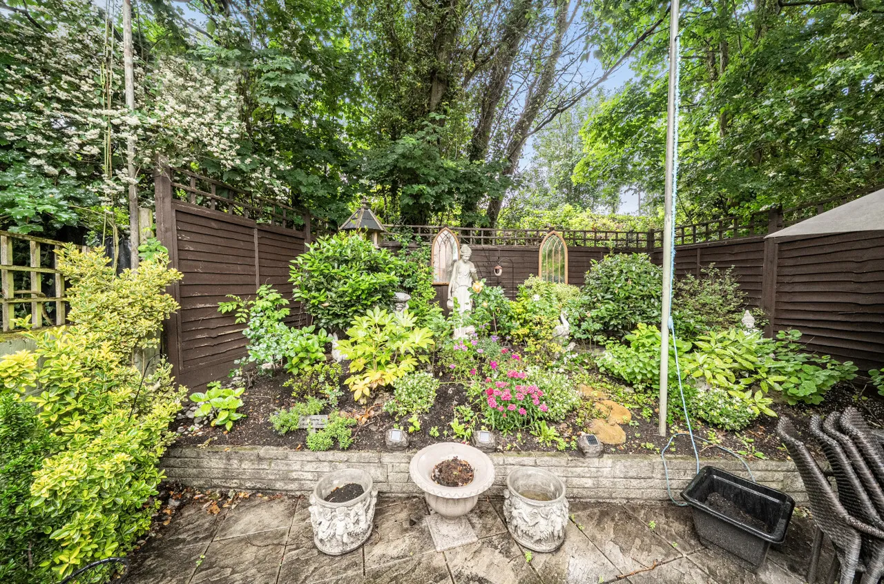 Portsmouth Road, Woolston, SO19, photo 14