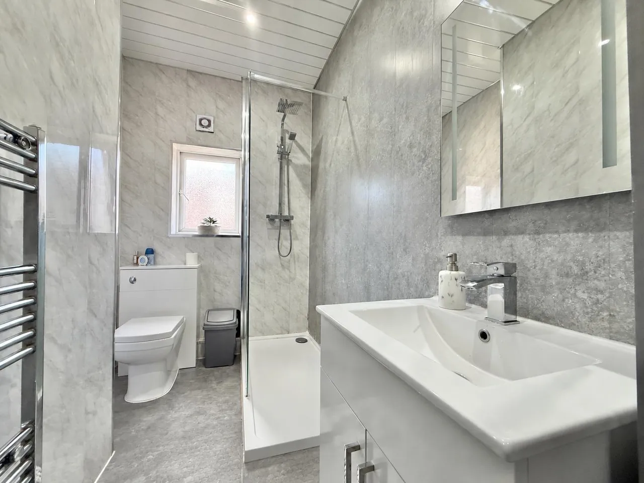 Hawthorn Street, Audenshaw, M34, photo 9
