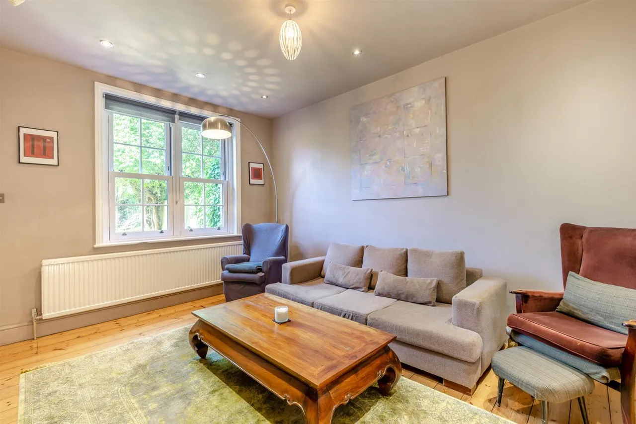 Pickhurst Lane, Bromley, photo 3