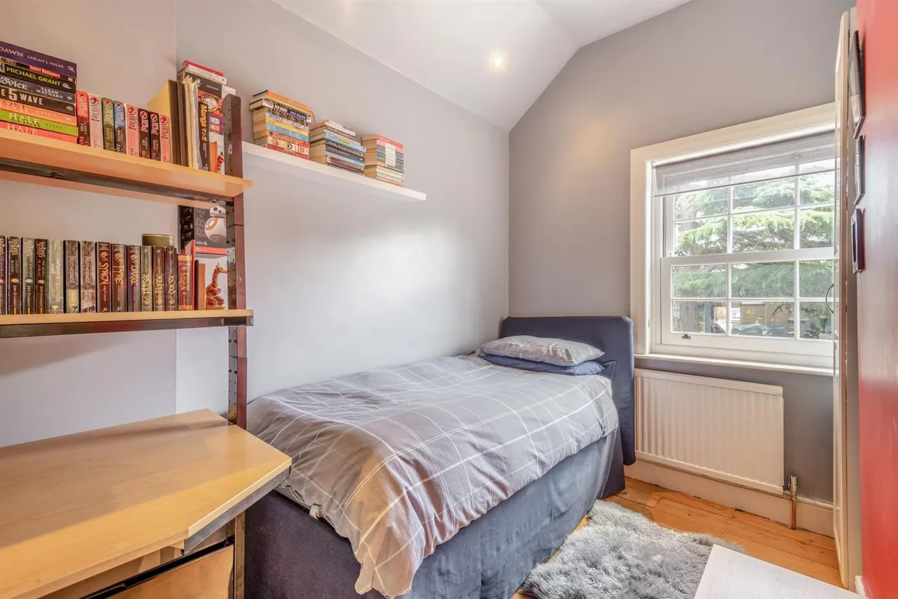 Pickhurst Lane, Bromley, photo 10