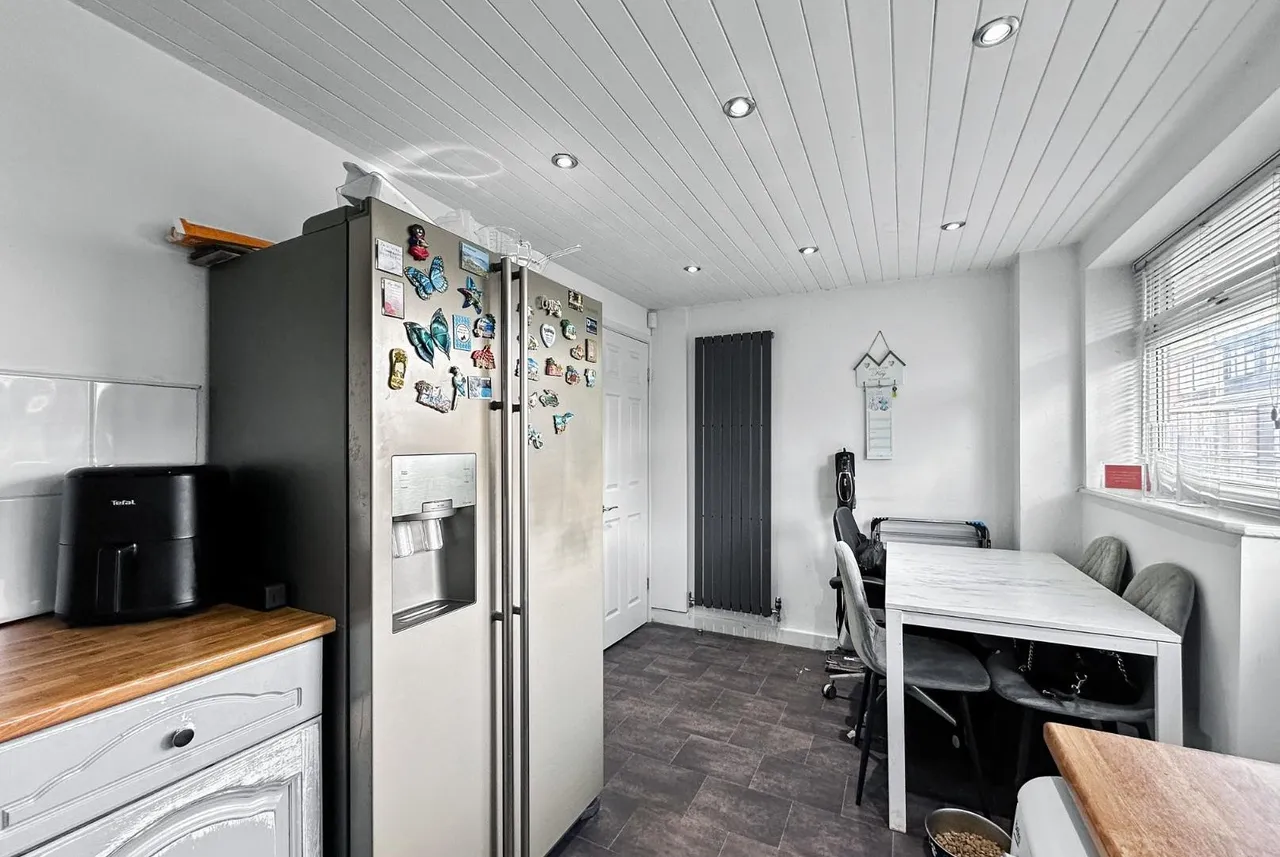Redesmere Close, Timperley, Cheshire WA15 7EE, photo 6