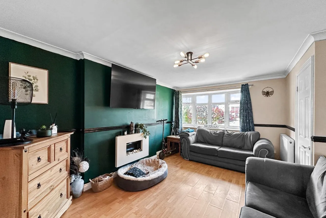 Redesmere Close, Timperley, Cheshire WA15 7EE, photo 2