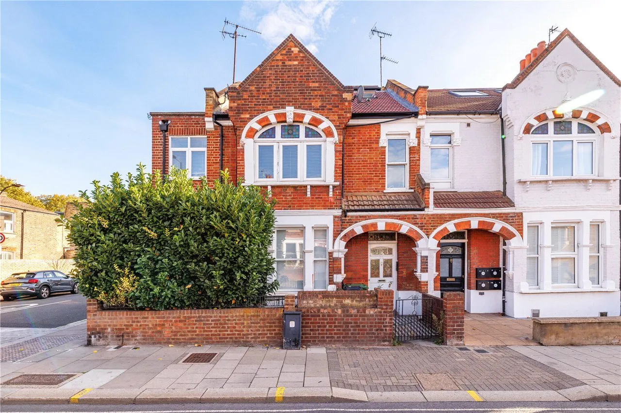 Fulham Palace Road, London, SW6, photo 3