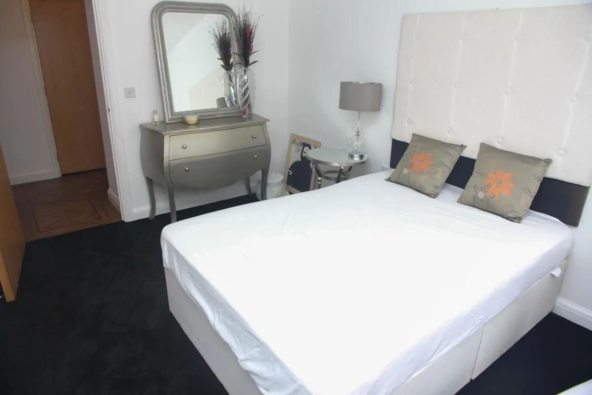 Infirmary Hill, Truro, TR1, photo 9