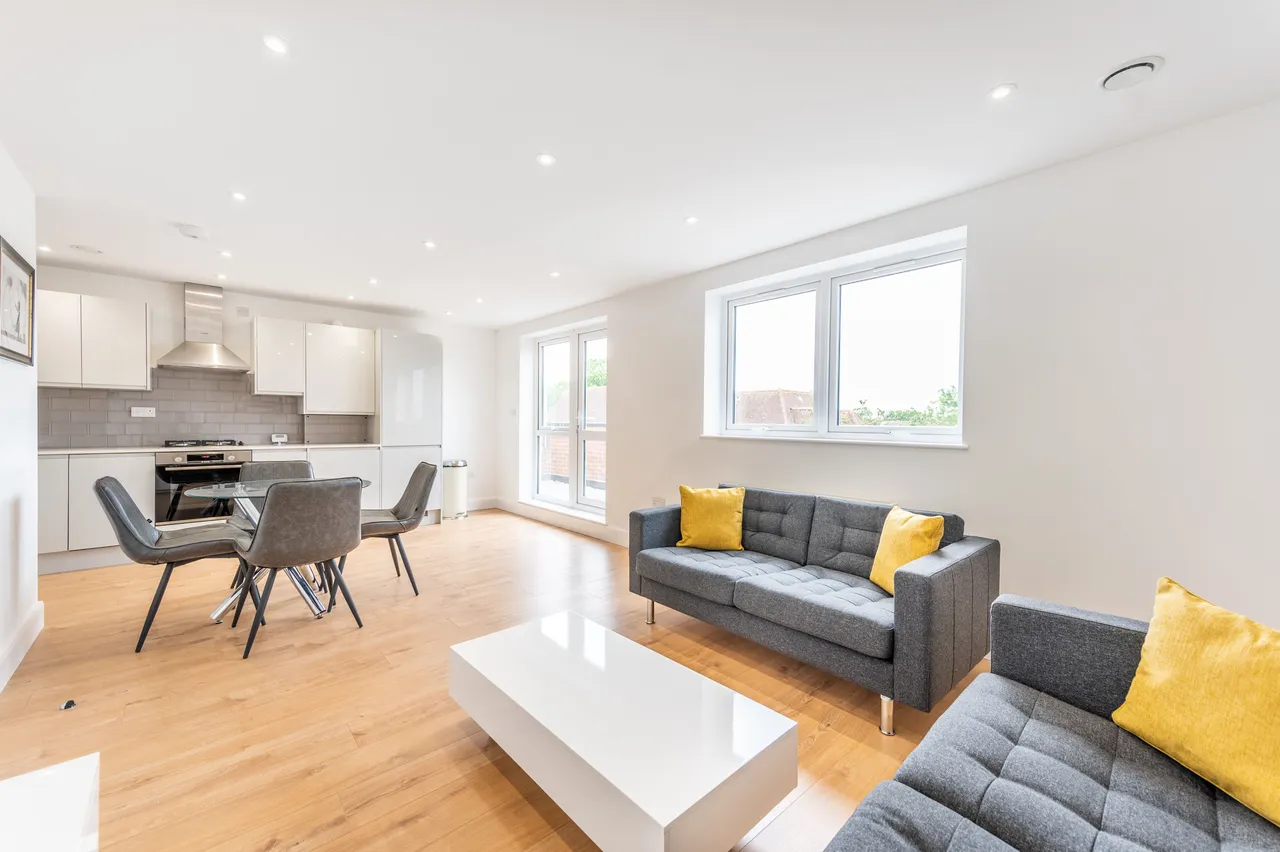 2 bed flat to rent, Wembley, HA0