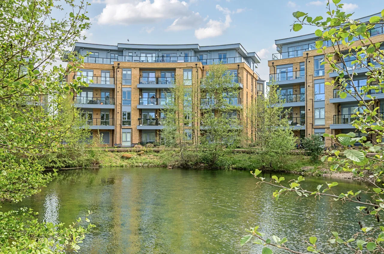 2 bed flat for sale, Beckenham, Kent