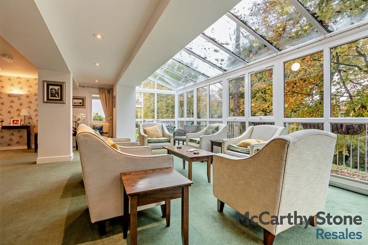 Oaklands Drive, Okehampton, EX20, photo 13