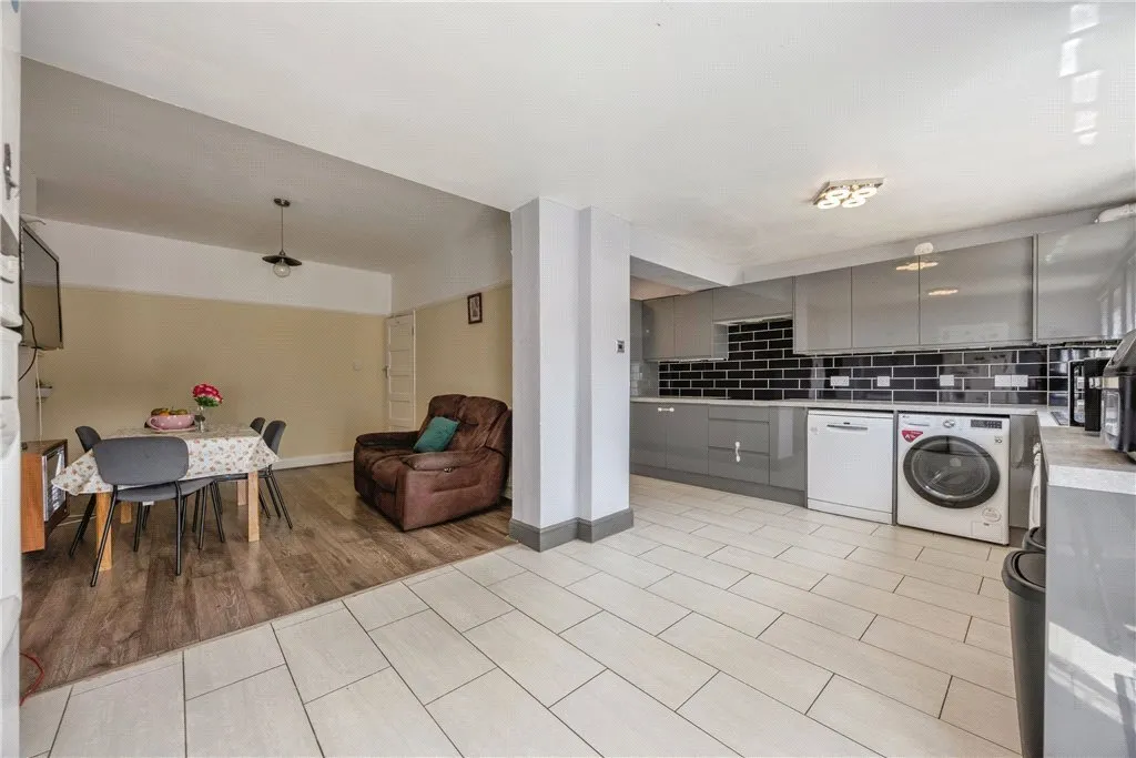 Pentlands Close, Mitcham, CR4, photo 10