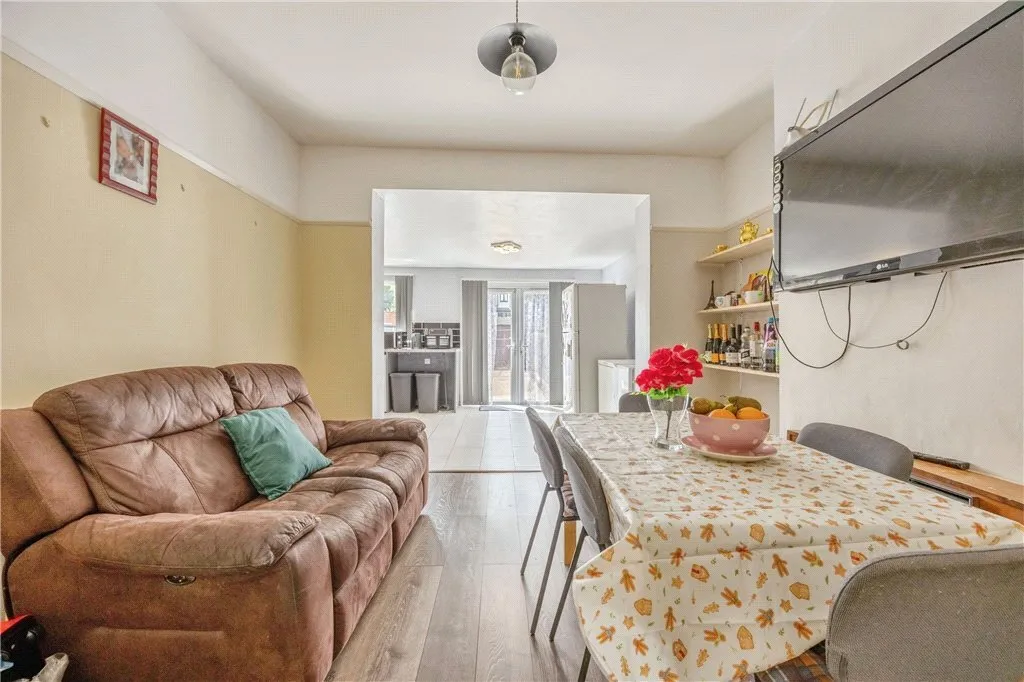 Pentlands Close, Mitcham, CR4, photo 5