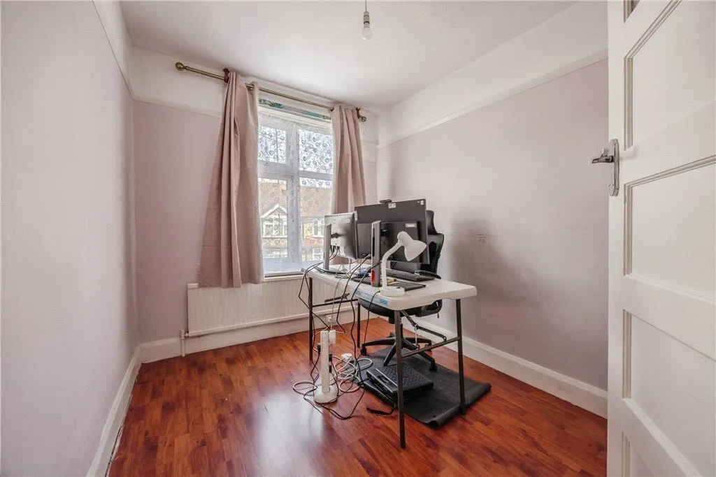Pentlands Close, Mitcham, CR4, photo 15