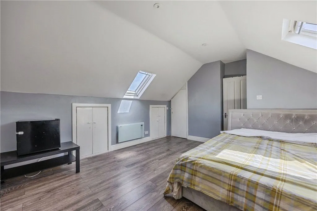 Pentlands Close, Mitcham, CR4, photo 19
