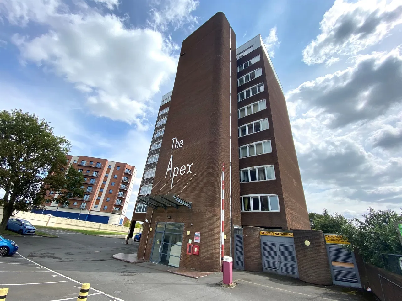 2 bed flat for sale, Oundle Road, Peterborough, PE2