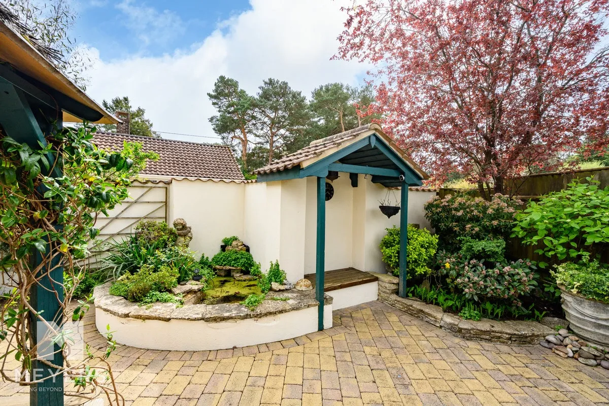 Cedar Avenue, St. Leonards, BH24, photo 27