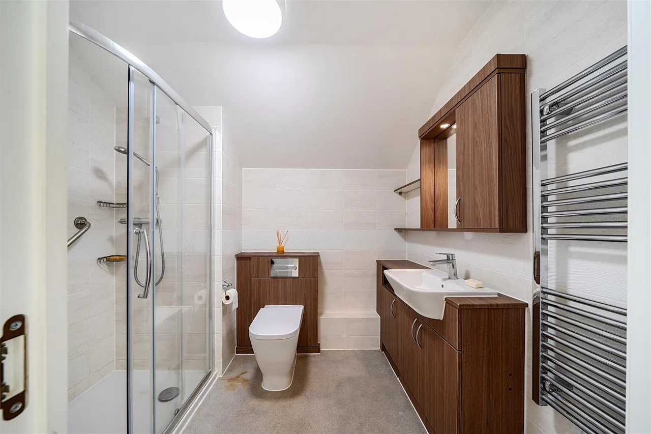 North Close, Lymington, SO41, photo 10