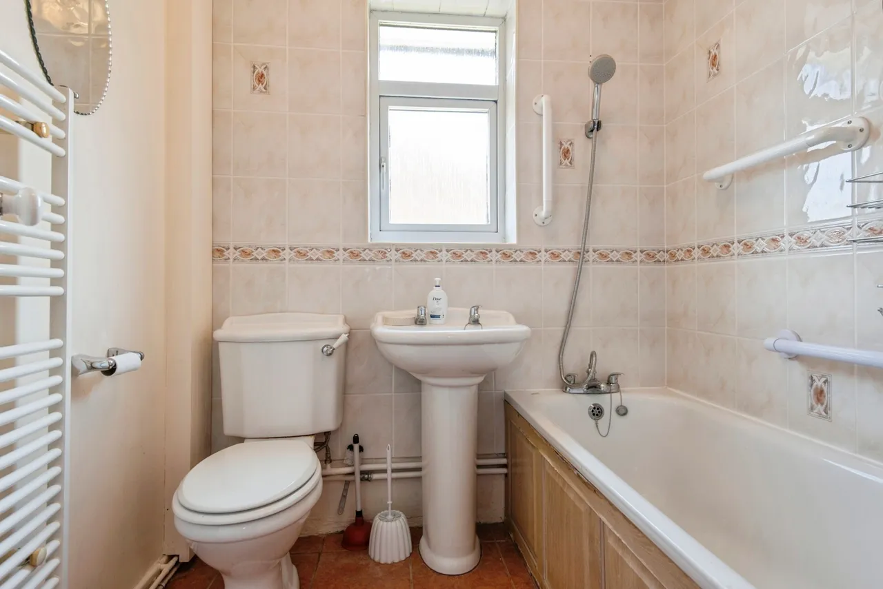 Whitehill Road, Hitchin, Hertfordshire, SG4, photo 12