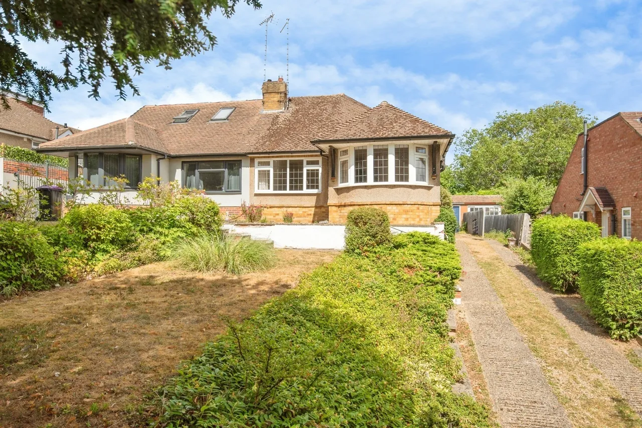 2 bed house for sale — Whitehill Road, Hitchin, Hertfordshire, SG4