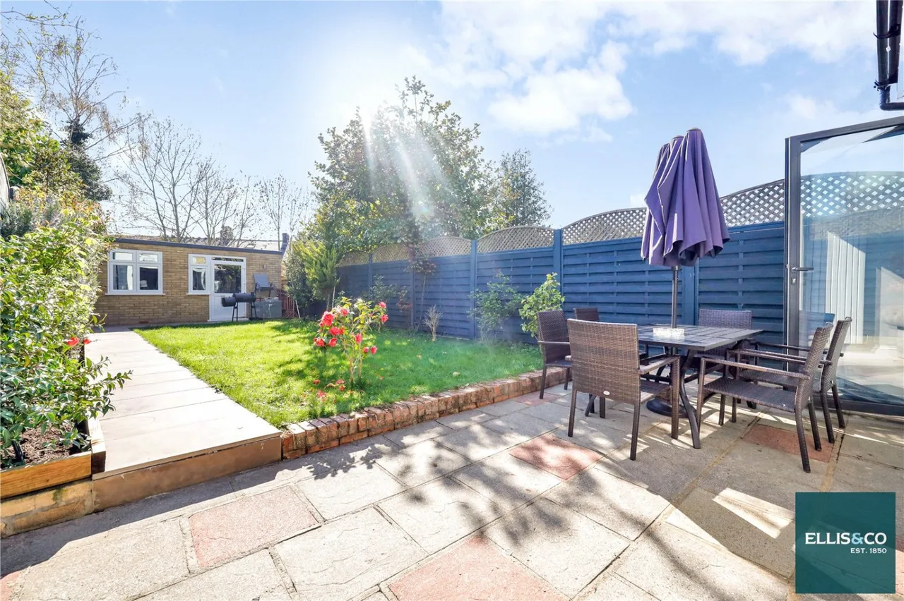 Nether Street, Woodside Park, N12, photo 2