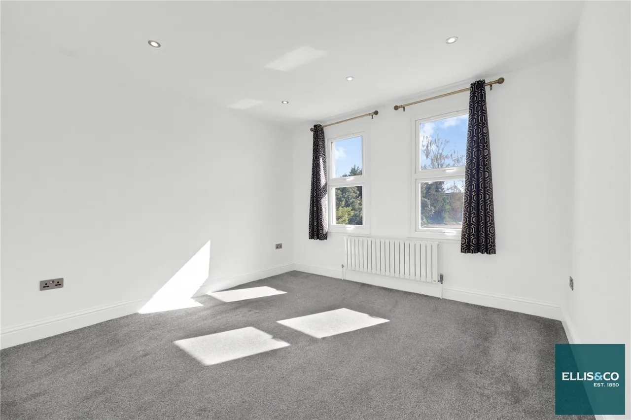 Nether Street, Woodside Park, N12, photo 19