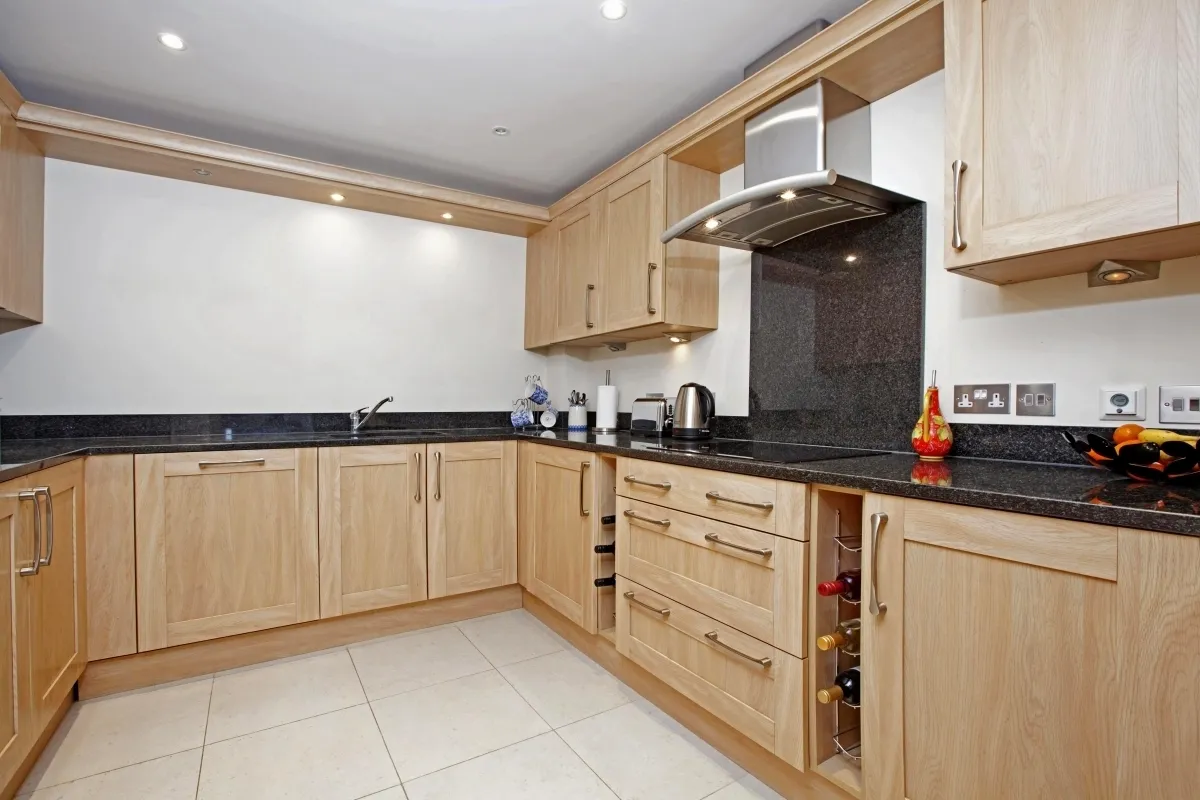 Shoppenhangers Road Maidenhead SL6, photo 6