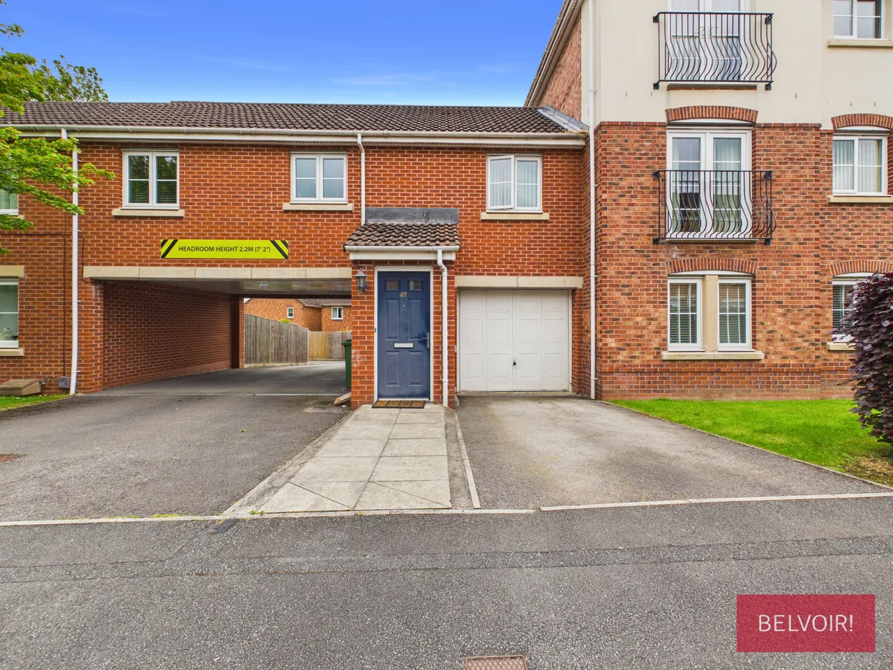 2 bed flat for sale — Pendinas, Wrexham, LL11
