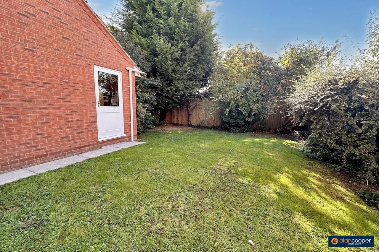 Upton Drive, Maple Park, CV11, photo 13