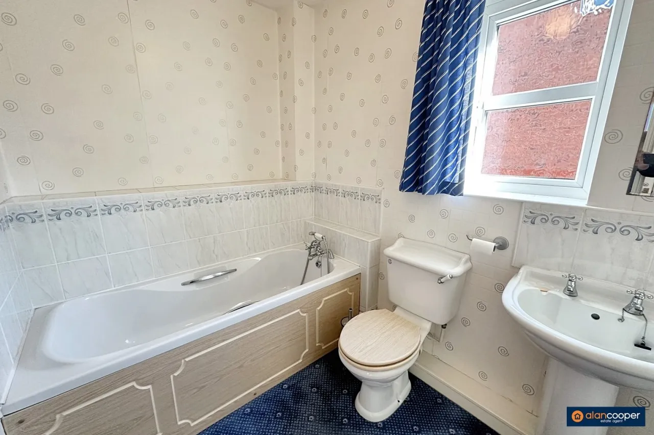 Upton Drive, Maple Park, CV11, photo 12