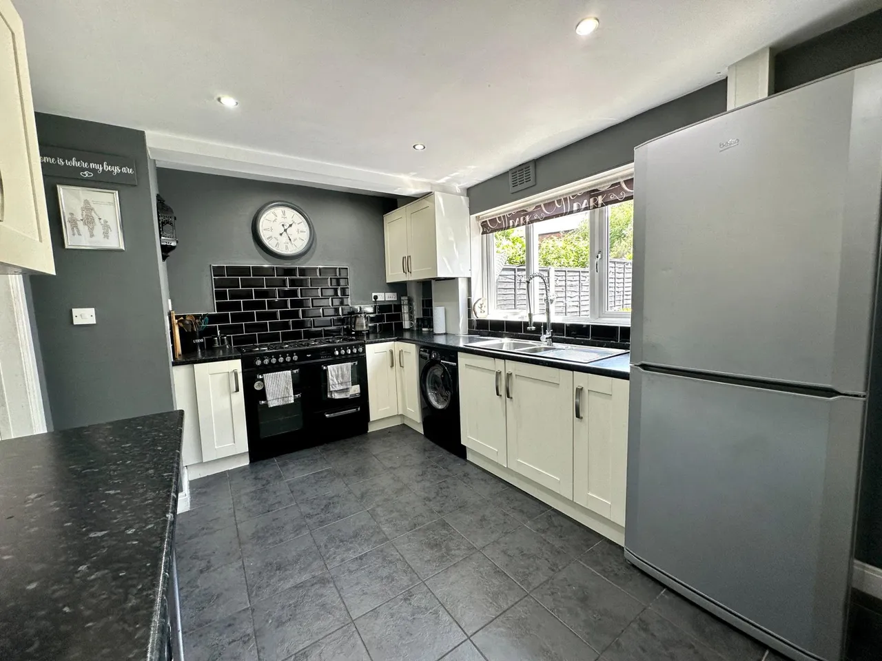 Sheldon Avenue, Wednesbury, WS10, photo 5
