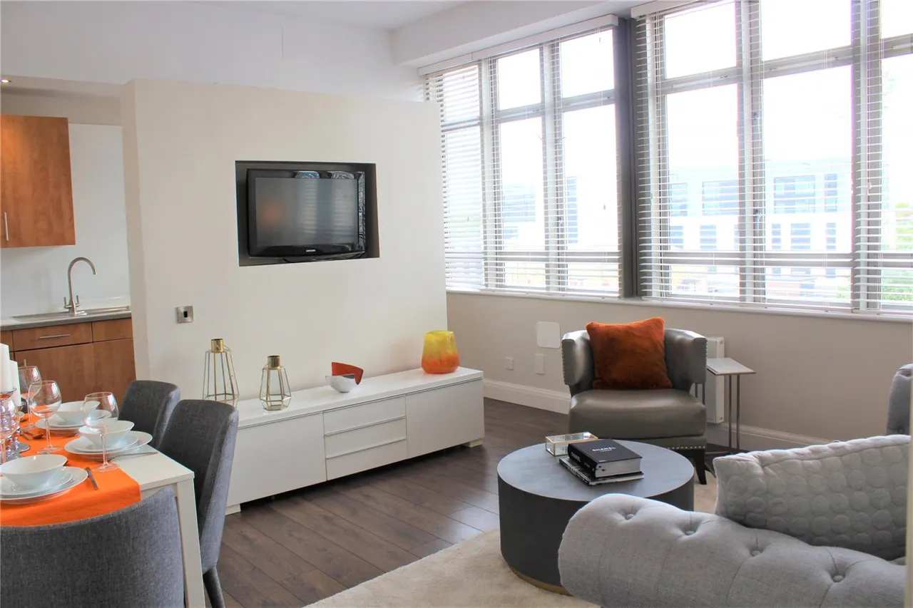 2 bed flat to rent, City Road, London