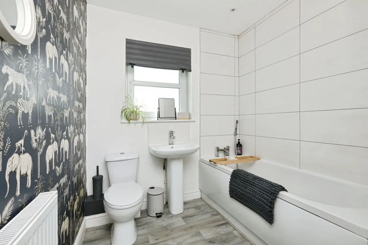 Briars Lane, Stainforth, DN7, photo 13