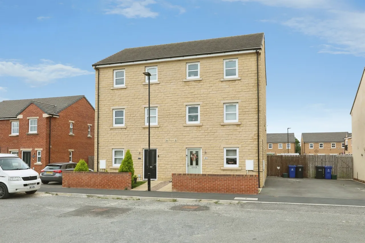 5 bed house for sale, Briars Lane, Stainforth, DN7