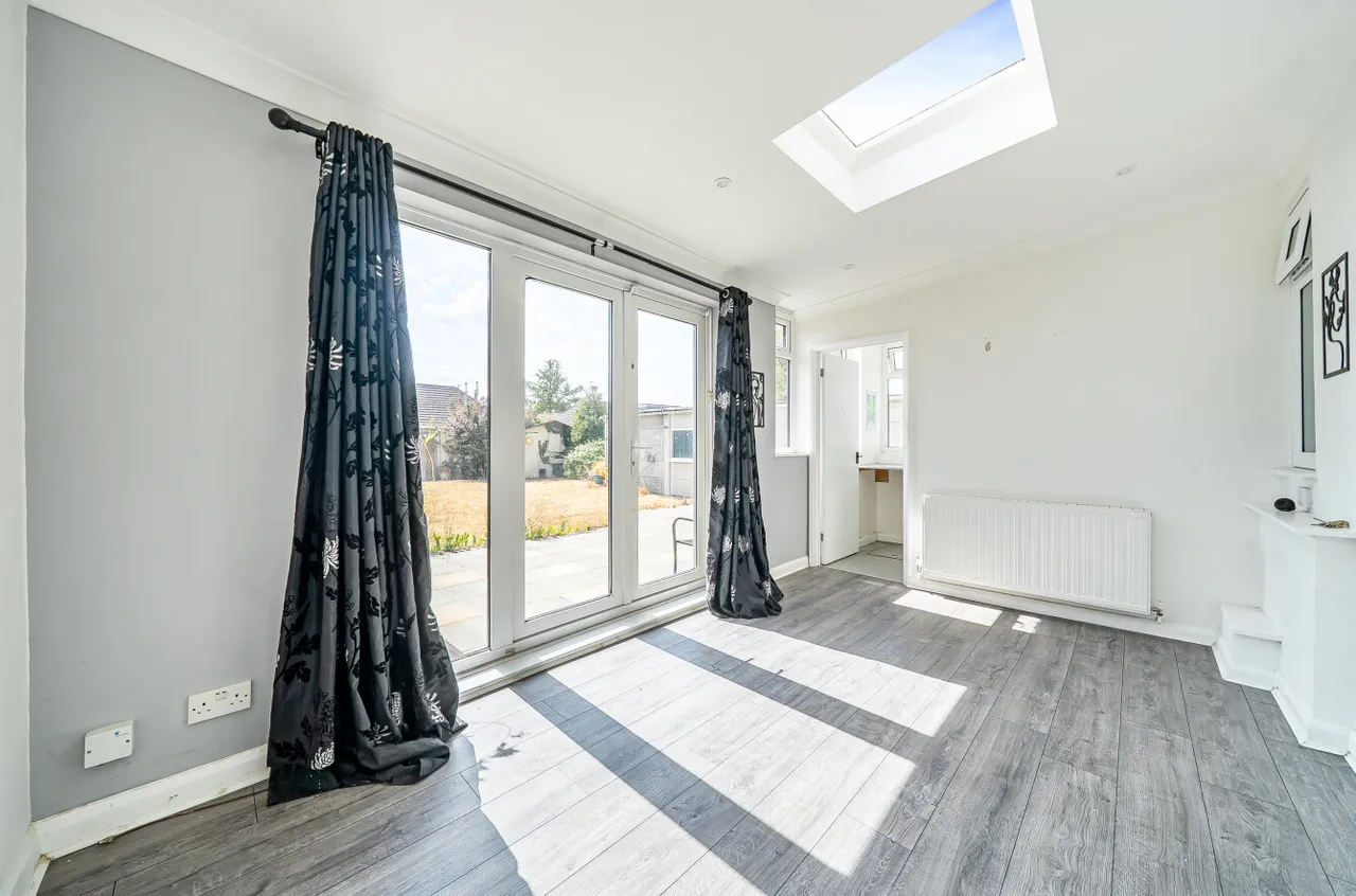 Albury Avenue,, Bexleyheath,, DA7, photo 12