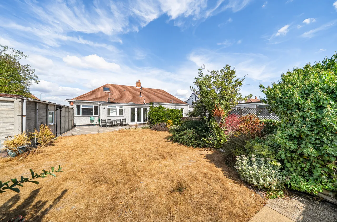 Albury Avenue,, Bexleyheath,, DA7, photo 5